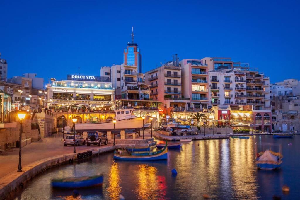 2 Bed Apt In Heart Of St Julians - 5Min From Seafront Saint Julian's Екстериор снимка